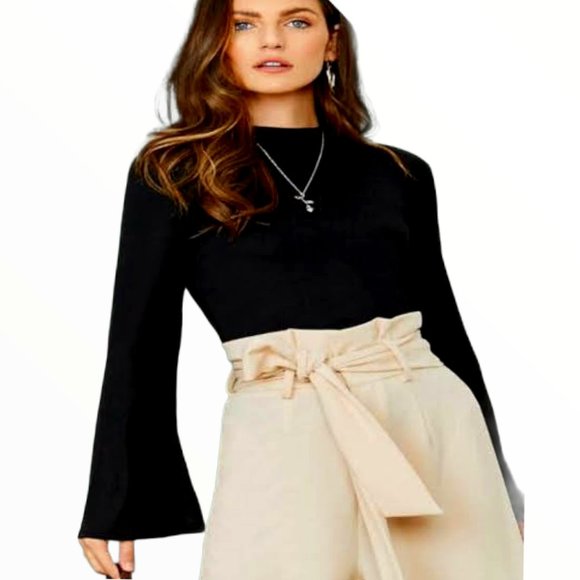 NEW IN BAG NO TAGS BOUTIQUE Tops - 3/$25💦 Med Black Bell Sleeve Rib-knit Tee LS Lite